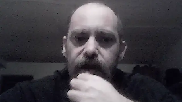 crazyheratic8 webcam