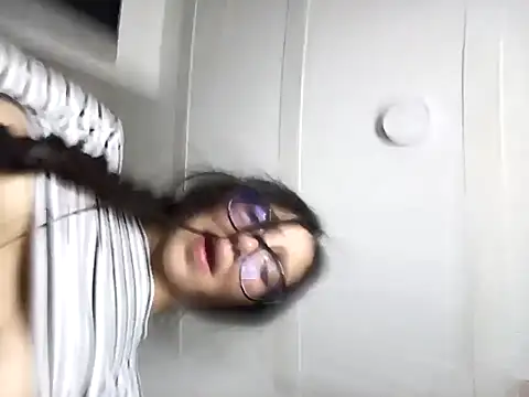 MissAfroditha webcam