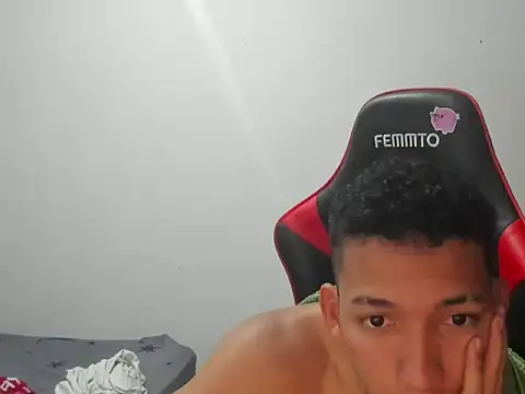 juanchit66 - JuanchiT66's free webcam - UK Sex Cams