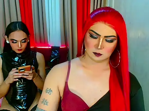 02HornyCumTrans webcam