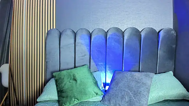 Nicolette_ks_ webcam