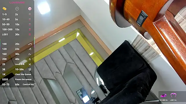 nayshalopestss webcam