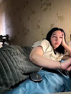 Naughtbaby_2025 webcam