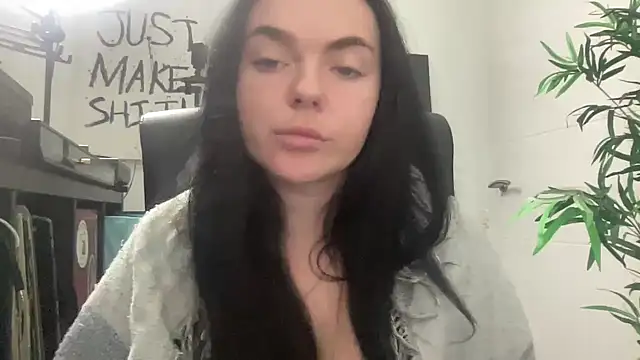 YorkshireGirly webcam