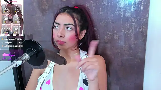 cherry_skinny_ webcam