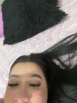 Webcam Model (Aliciawhitee)  is live.Free join now!