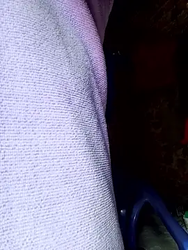 Black_juicy24 webcam