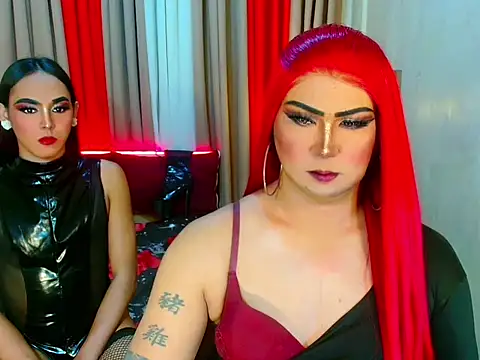 02HornyCumTrans webcam