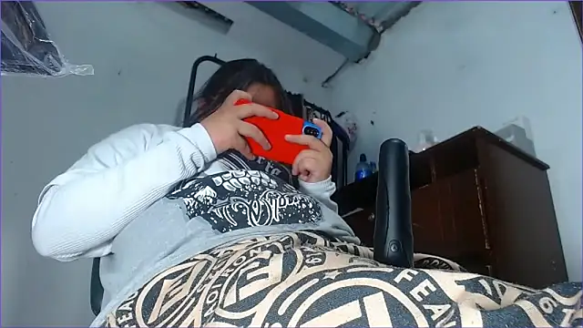 hairy_pussywet webcam