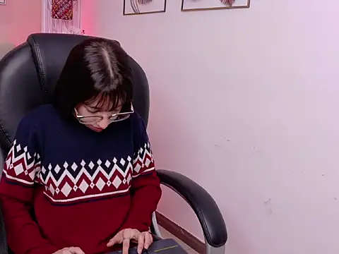 LaadyScarlett webcam