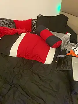 Webcam Model (Opal_Rainbow)  is live.Free join now!