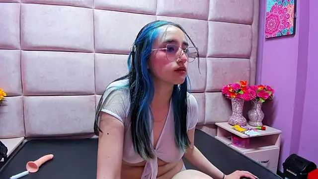 CharlotteStuart webcam