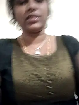 sweetqueen143 webcam