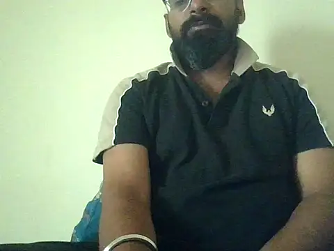 Straight_man_realmeet_now webcam