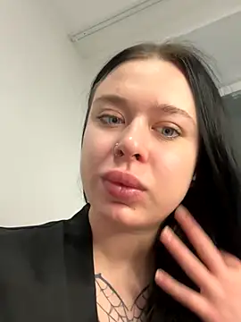 AlishaOfThorns webcam