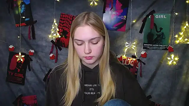 MademoiselleCl webcam