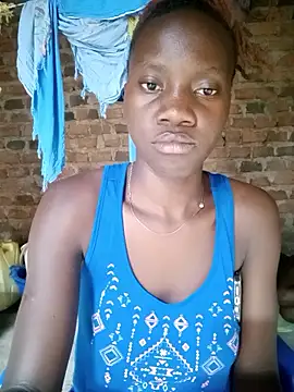 Black_juicy24 webcam