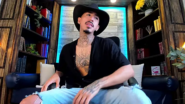 Donovan_Desmond webcam