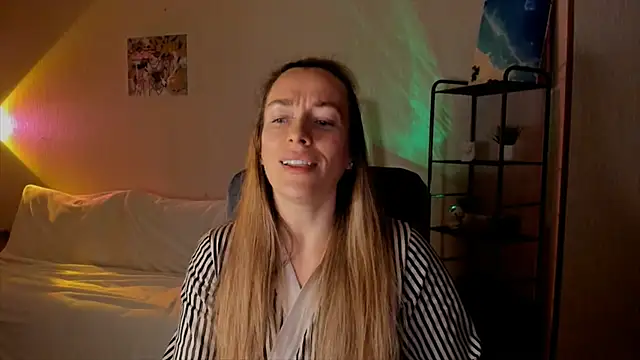 RebeccaMartinez webcam