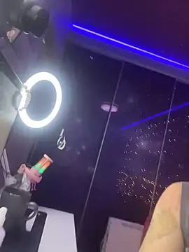 Queen_of_pain webcam