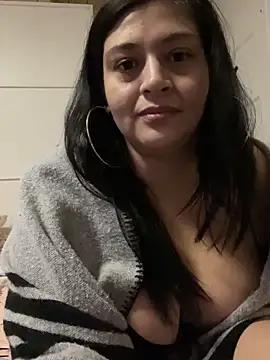 kriztal_pretty webcam