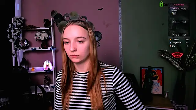 rebecca_smile webcam