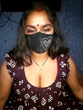 Sweet-Maddlina webcam