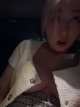 winter11's Stripchat show and profile