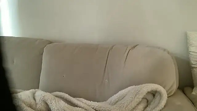 ijustturned18today webcam