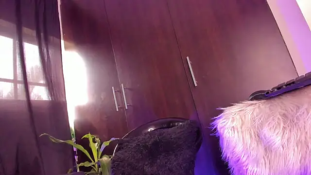 Michell_Whitets webcam