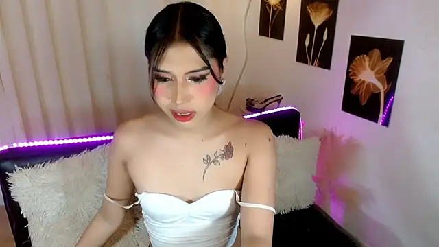 FuckingDolls69 webcam
