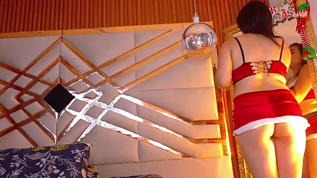 Sluttyandmature webcam