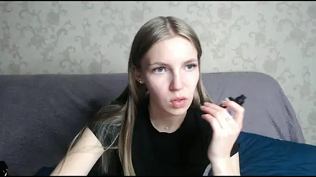 hitgyrl - HitGyrl's free webcam - UK Sex Cams