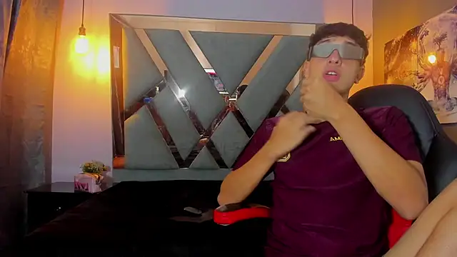 ChanellandMax webcam