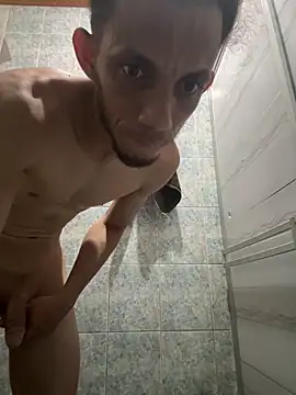 yisushotlarge webcam