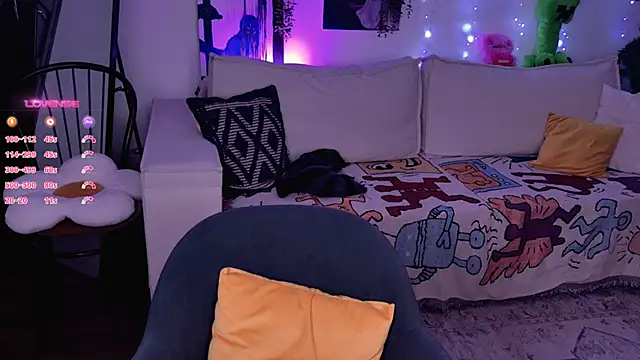 lollyshy (F teen) - play with tits