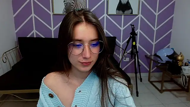 Adhara_Kitten webcam