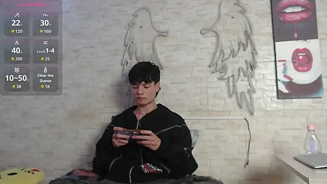 axel_milo_kairo_and_noa webcam