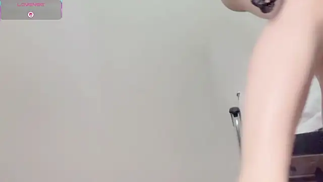 adult live chat A-xena