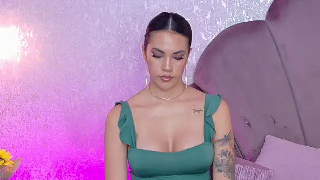 camille_torres - Camille_Torres's free webcam - UK Sex Cams