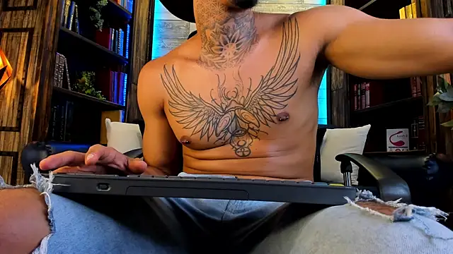 Donovan_Desmond webcam