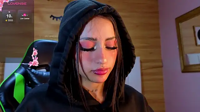 Abril_Velvet_a_ webcam