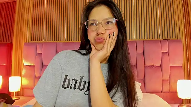 Sophie_Calloway webcam