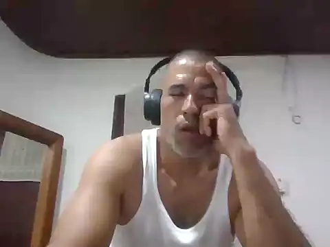 jackbigcock11 webcam