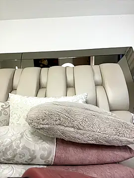 alisson_foxxx1 (Ask my age) - slap pussy + oil