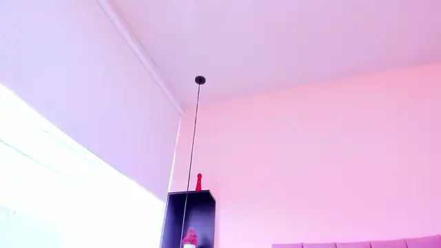 violet_myerrs webcam