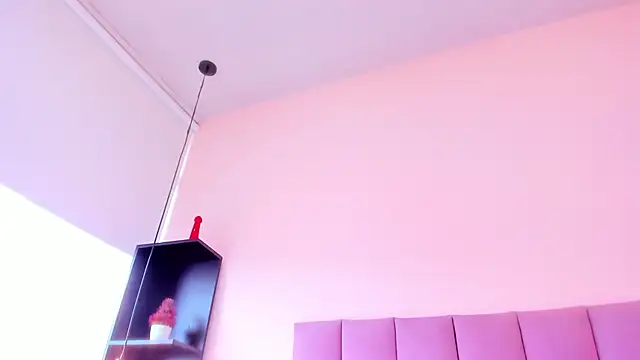 violet_myerrs webcam