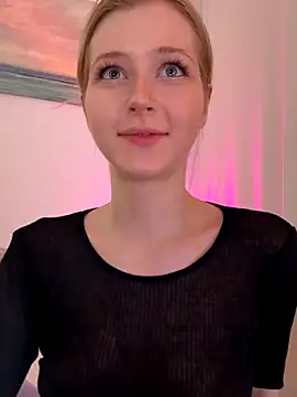 LunaRase Live Webcam on Stripchat