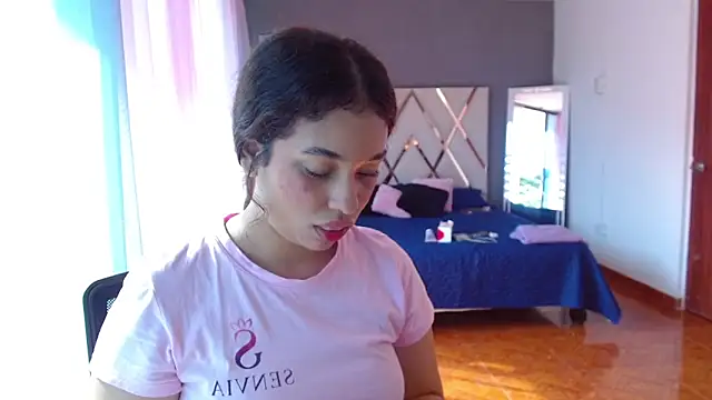 live chat cam Lana Rousse01