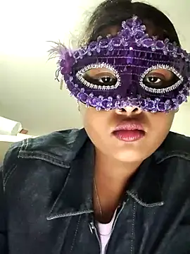 Eiinhjklamsntniil webcam